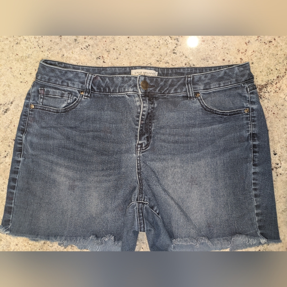 Lane Bryant Girlfriend Denim Shorts Raw Hem Mid Rise Blue Size 16